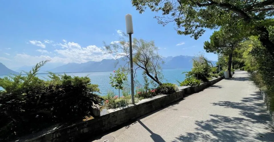 Appartamento con 1,5 locali e posizione molto buona con vista sul lago e le montagne – foto 12 di 26