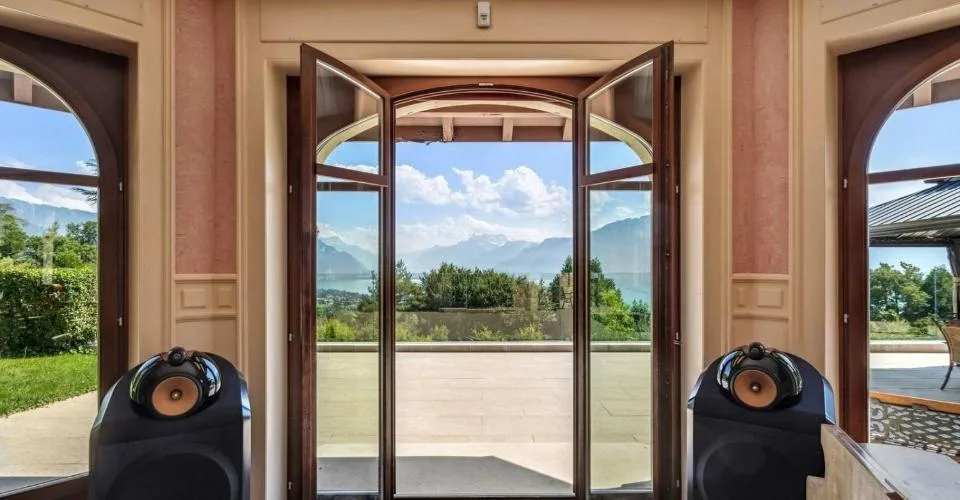 JONGNY - TENUTA ECCEZIONALE CON VISTA PANORAMICA SUL LAGO – foto 5 di 26