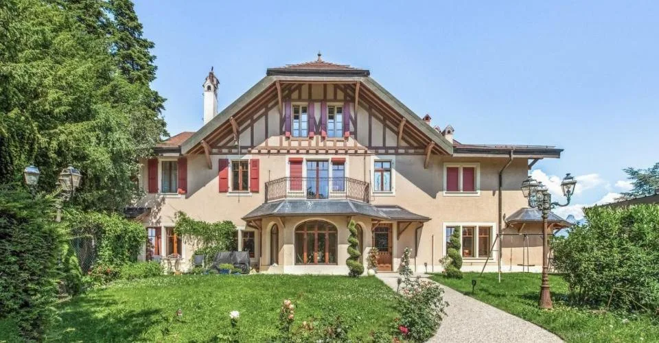 JONGNY - TENUTA ECCEZIONALE CON VISTA PANORAMICA SUL LAGO – foto 3 di 26