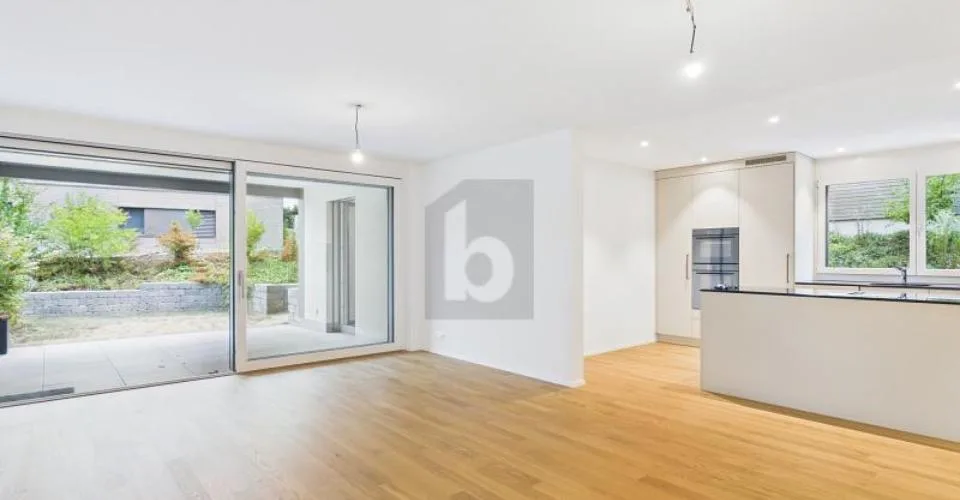 Modern with private seating area