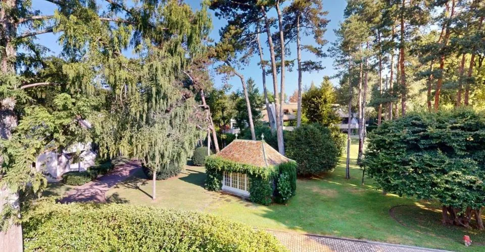 Eccezionale duplex mansardato con terrazze panoramiche e parco privato. – foto 17 di 18