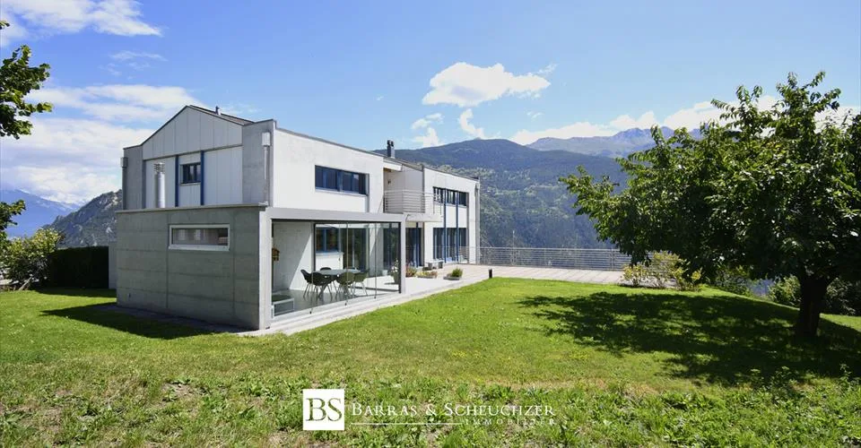 Propriété d'exception : spacieuse villa avec 3.5 pcs indépendant – Foto 7 von 16