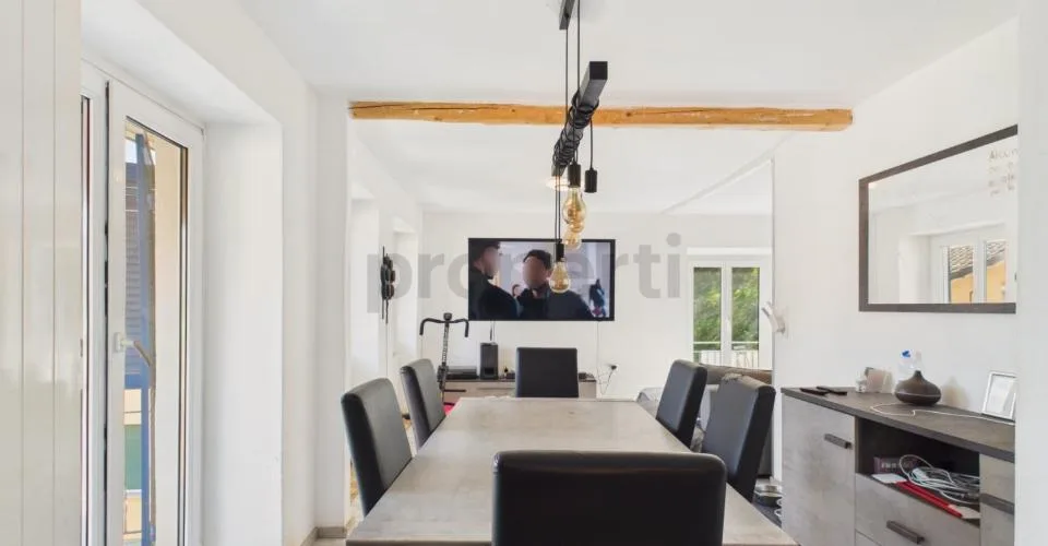 Casa unifamiliare con due unità abitative indipendenti a Mezzovico-Vira, ammessa residenza secondaria. – foto 2 di 48