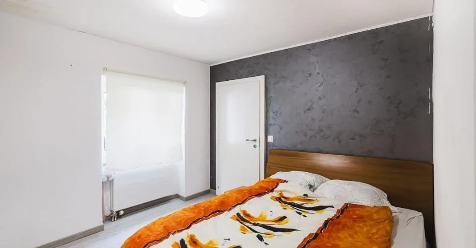 Casa unifamiliare con due unità abitative indipendenti a Mezzovico-Vira, ammessa residenza secondaria. – foto 45 di 48