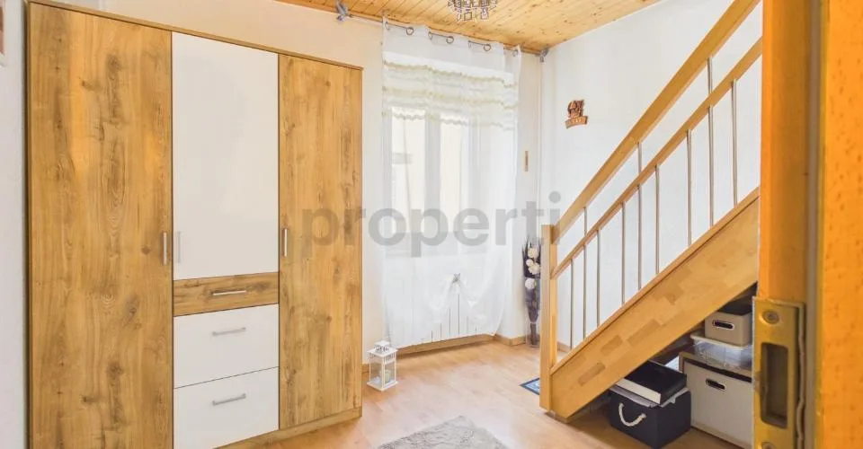 Elegantes Reihenhaus mit 2 Zimmern und Dachboden, Ardon – Foto 19 von 26