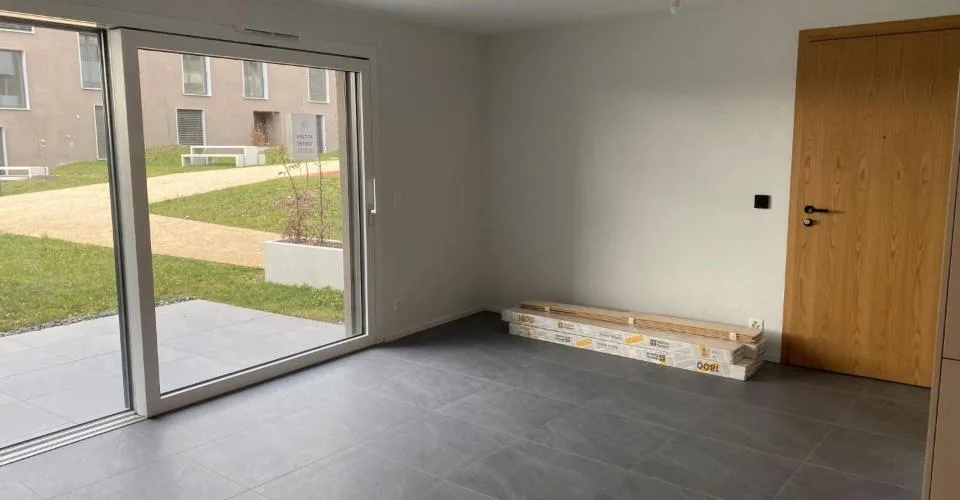 1 Zimmer Wohnung in Cressier NE | UrbanHome