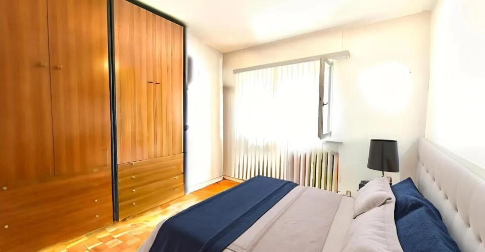 Spaziosa casa da 5.5 locali con giardino edificabile (R2) e 4 garag... – Foto 7 von 22