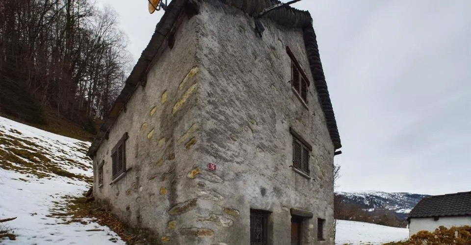 Rustico in vendita nella splendida Valle di Blenio