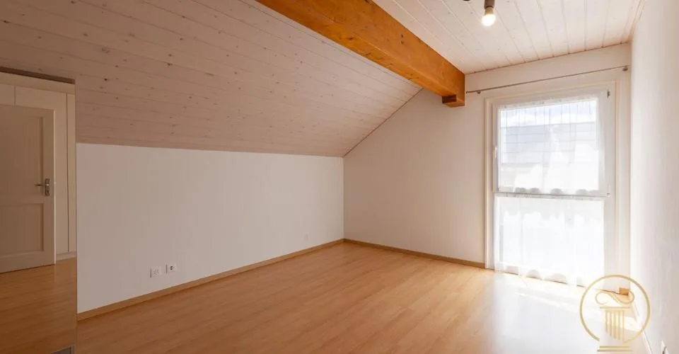 EXKLUSIV! 3' von GIMEL - hübsches Doppelhaus mit 5.5 Zimmern in einer ruhigen und sehr angenehmen Nachbarschaft. – Foto 25 von 28