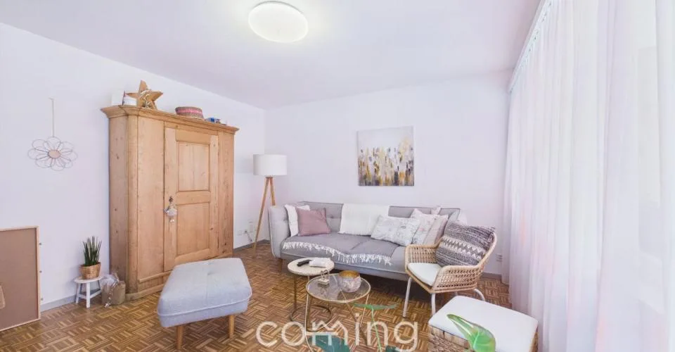 Gepflegte 3.5-Zimmer-Wohnung mit Bergsicht in Visp – photo 2 sur 22