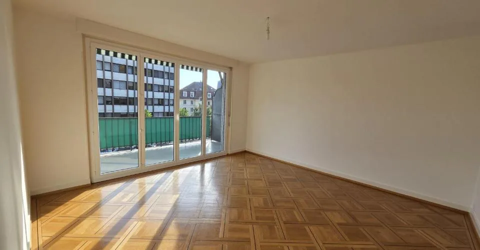 Wohnung mit 4.5 Zimmern – Foto 3 von 10
