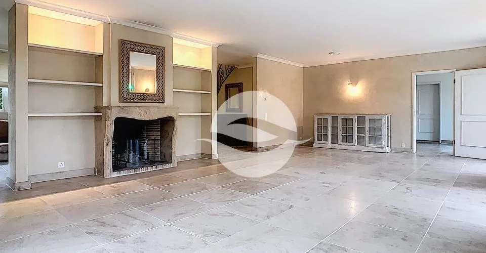 Magnifique villa individuelle avec 4 chambres et piscine – Foto 2 von 26