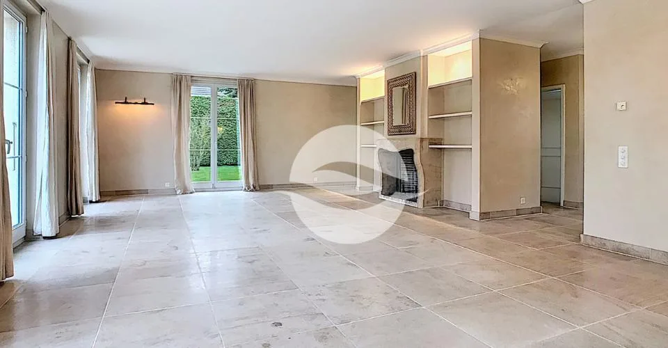 Magnifique villa individuelle avec 4 chambres et piscine – Foto 3 von 26