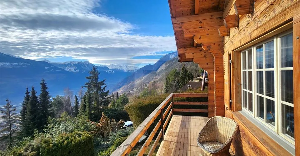 A vendre magnifique chalet avec vue panoramique – Foto 7 von 30