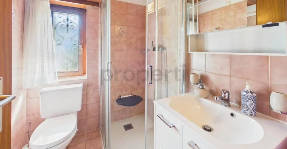 4.5 Zimmer Einfamilienhaus in Camorino – foto 27 di 30
