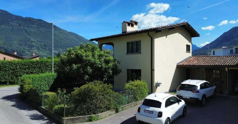4.5 Zimmer Einfamilienhaus in Camorino – foto 16 di 30