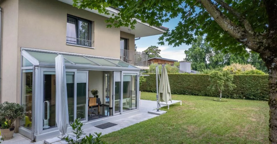 Einfamilienhaus in Allaman, nahe dem See und dem Wald – 6,5 Zimmer mit Garten – Foto 2 von 26