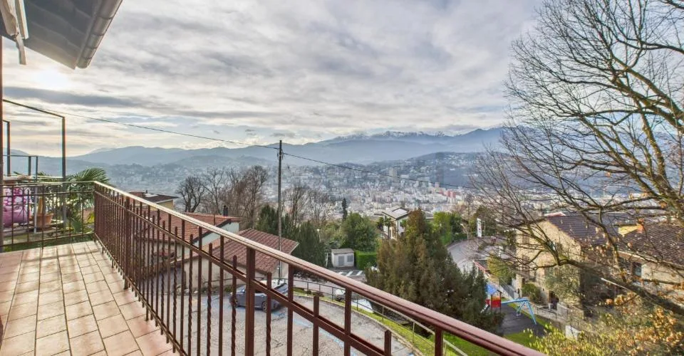 Maison bifamiliaire à Viganello avec vue sur Lugano – idéale comme résidence ou investissement – photo 29 sur 35