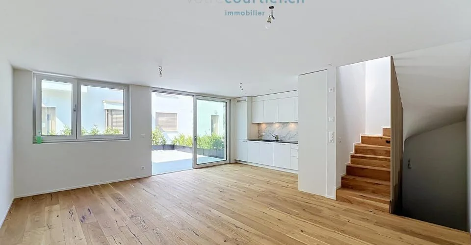 Villa contemporanea nuova con tetto a due spioventi e giardino - disponibile subito – foto 7 di 26