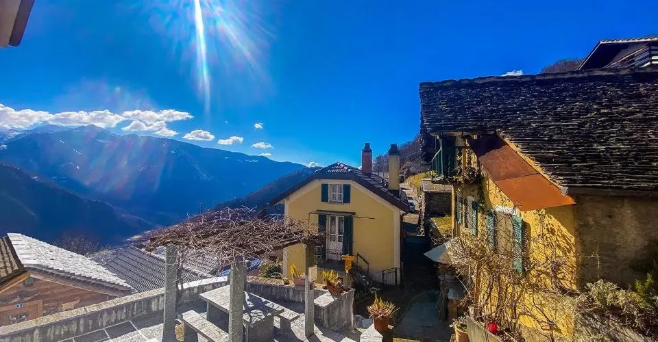 Charmantes Einfamilienhaus in Santa Maria Calanca mit Panoramablick – Foto 26 von 29