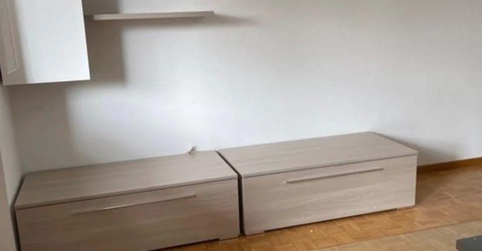 Helle renovierte 3.5-Zimmer-Wohnung mit Balkon und Stellplatz in ruhiger Lage in LuganoVendiamo Appartamento rinnovato 3.5 a Lugano in ottima posizione – Foto 16 von 20