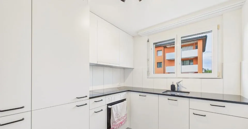 Charming apartment with a wonderful view in Bazenheid – photo 4 of 18