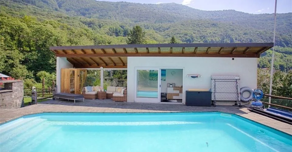 Elegantes Einfamilienhaus mit 7 Zimmern und Pool in Panoramalage – Foto 14 von 20