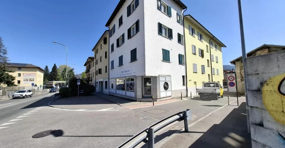 Fantastica proprietà a Magliaso, Canton Ticino - Stabile a reddito