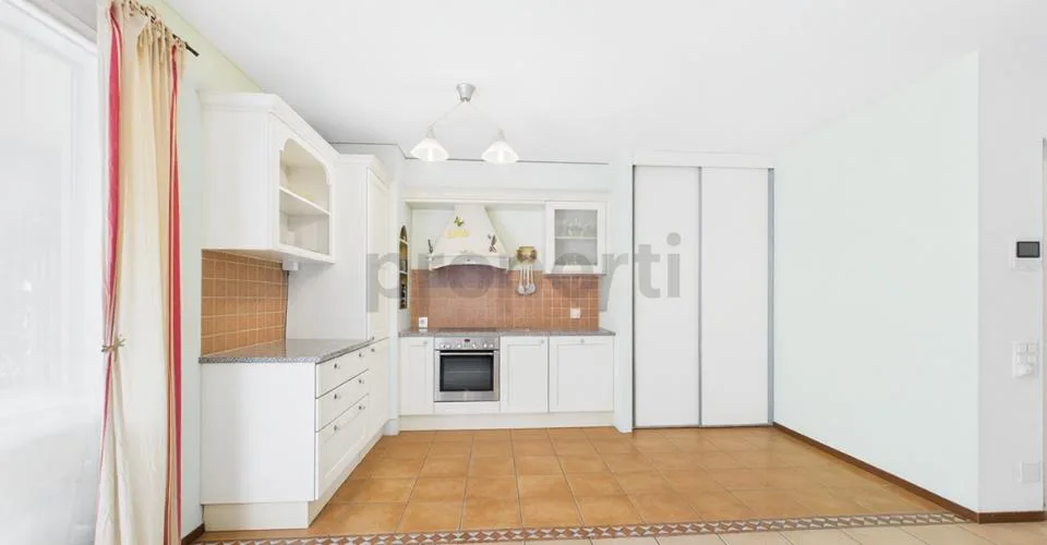 Appartamento esclusivo di 4.5 locali a Bellinzona, TI  Comfort moderno in posizione centrale – foto 6 di 32