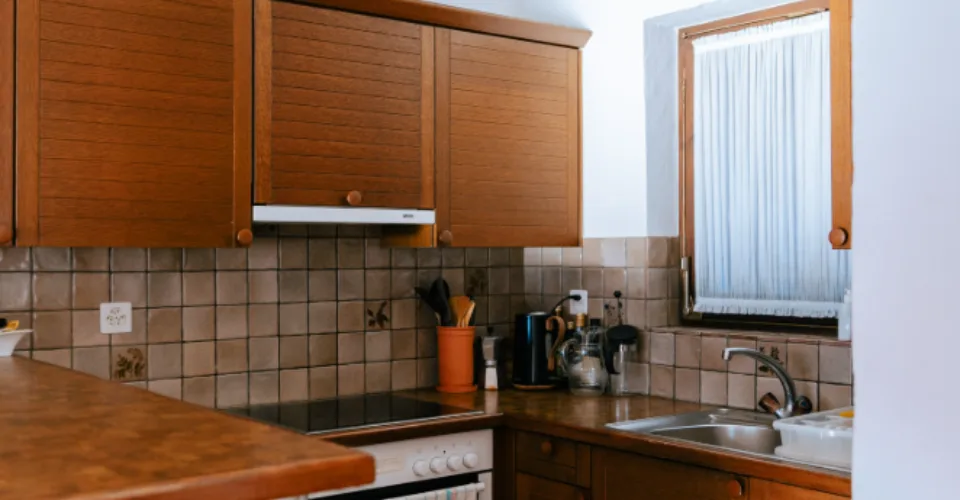 Geräumiges Reihenhaus mit 3.5 Zimmern und Balkon, Brissago – Foto 17 von 24