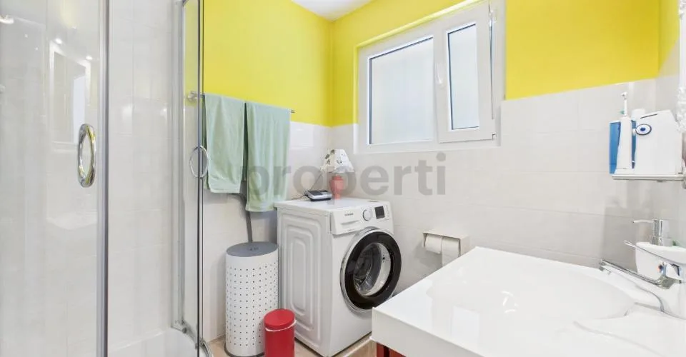Vista lago, piscina privata e opzione seconda residenza Traumhafter Seeblick, privater Pool und Nutzung als Zweitwohnsitz möglich – Foto 37 von 39