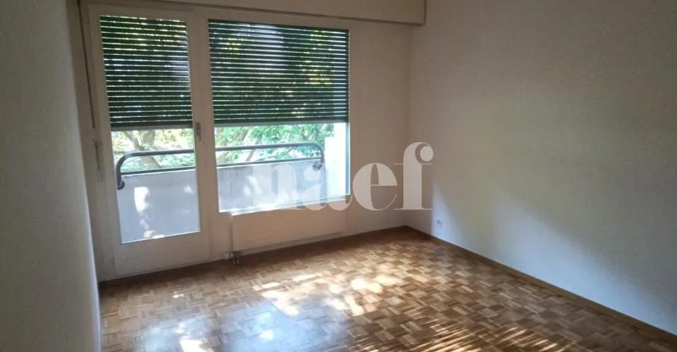 Vier-Zimmer-Wohnung mit großem Balkon! – Foto 4 von 18