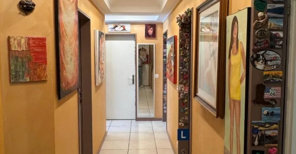 Exklusive 4,5-Zimmer-Wohnung mit Terrasse und Panoramablick – Foto 4 von 14