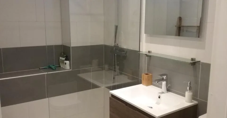 Grand-Place, studio, rez-inférieur 1 (1er étage) – photo 5 sur 12