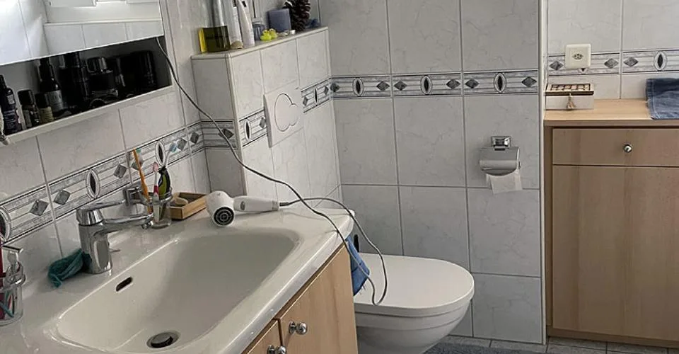 Incantevole appartamento ristrutturato con 4 stanze nel cuore del villaggio di Miège – foto 31 di 48