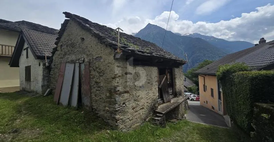 TRANQUILLA E SOLEGGIATA DA RISTRUTTURARE – Foto 7 von 10