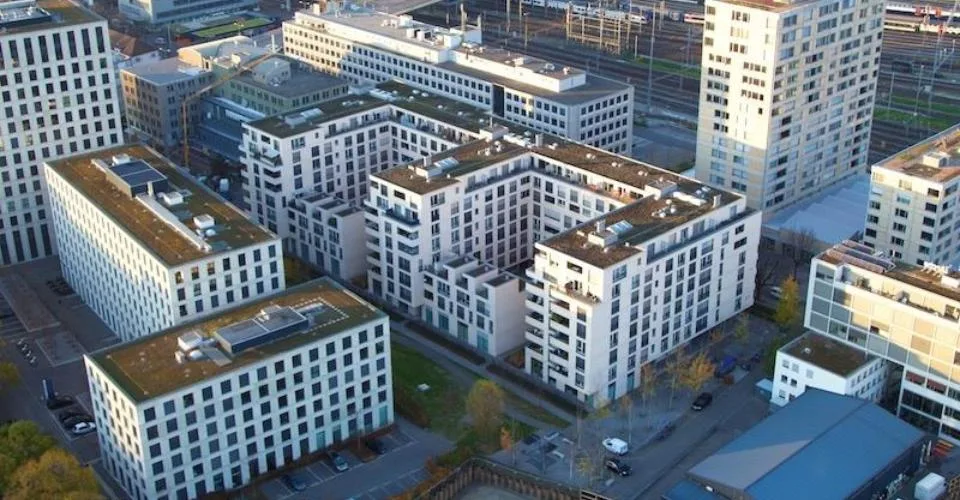 grand 4.5 pièces situé dans un emplacement central – photo 2 sur 15