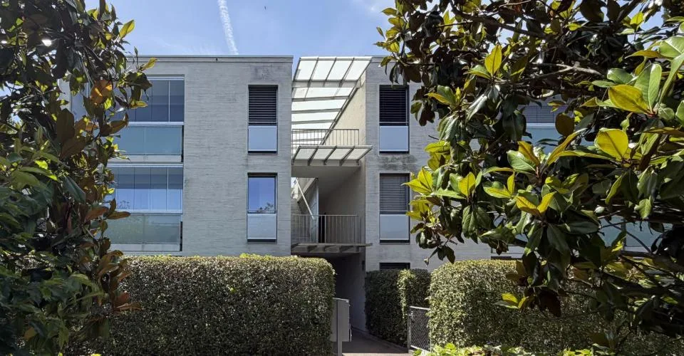 4 pièces avec terrasse dans un écrin de verdure à Vessy – Foto 2 von 17