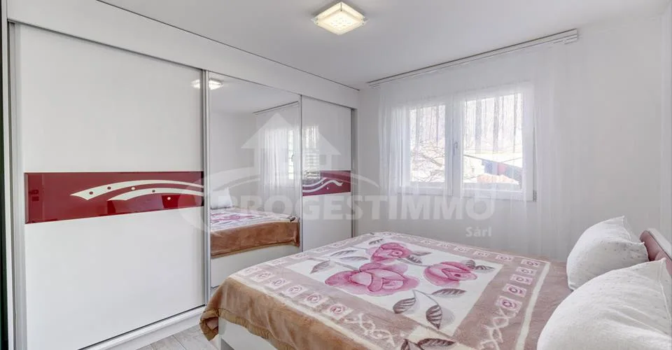 Schöne moderne Villa mit zwei Wohnungen – Foto 9 von 24