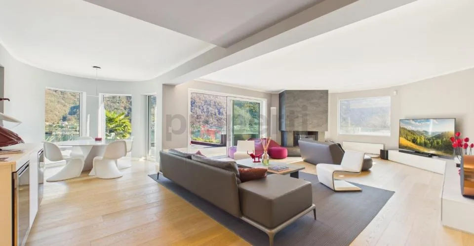 Esclusiva villa di lusso con piscina coperta e vista lago – Foto 16 von 41