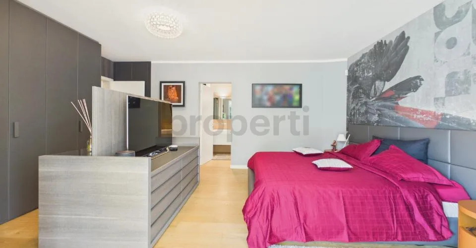 Esclusiva villa di lusso con piscina coperta e vista lago – Foto 28 von 41