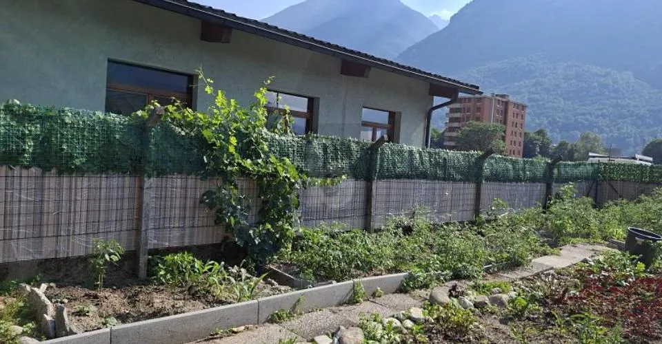 SOLEGGIATO CON BELLA VISTA APERTA – Foto 8 von 12