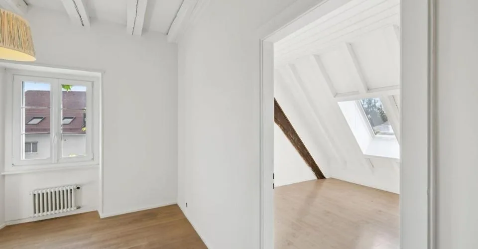 Appartement mit Charakter und Panoramablick sowie Garten im Herzen des Dorfes! – Foto 11 von 26