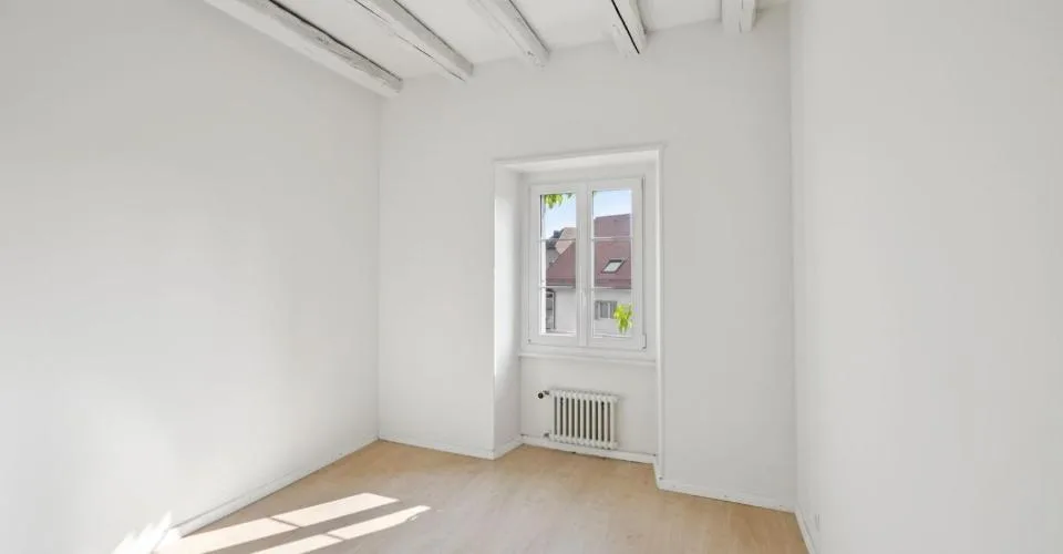 Appartement mit Charakter und Panoramablick sowie Garten im Herzen des Dorfes! – Foto 9 von 26