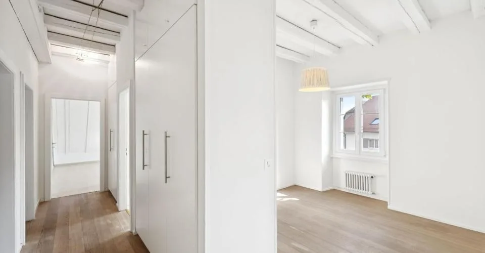 Appartement mit Charakter und Panoramablick sowie Garten im Herzen des Dorfes! – Foto 7 von 26