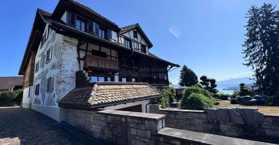 Historischer Glanz am ruhigen See – Foto 28 von 39