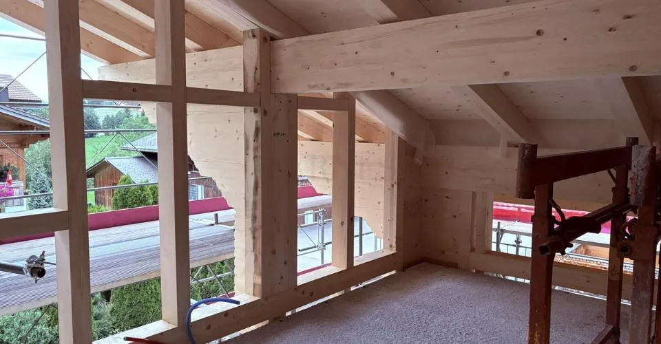 Attique moderne de 3.5 pièces - Résidence principale – photo 3 of 12