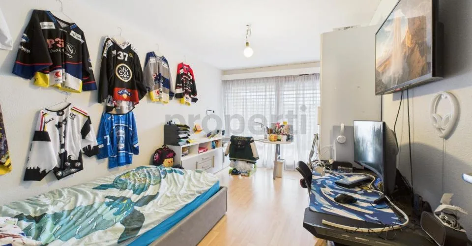 La casa perfetta per la famiglia: spazio, luce e panorama (vista lago) – Foto 8 von 27