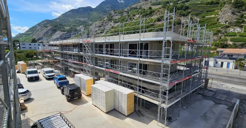 Appartement au 1er étage avec superbe terrasse et vue sur les Alpes – photo 3 sur 24
