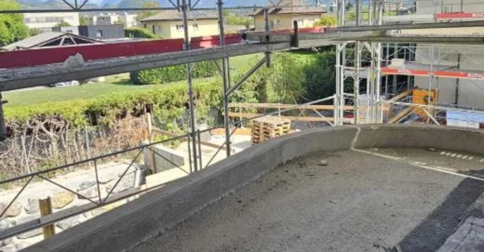 Appartamento al 1° piano con ampia terrazza affacciata sulle Alpi – foto 4 di 25